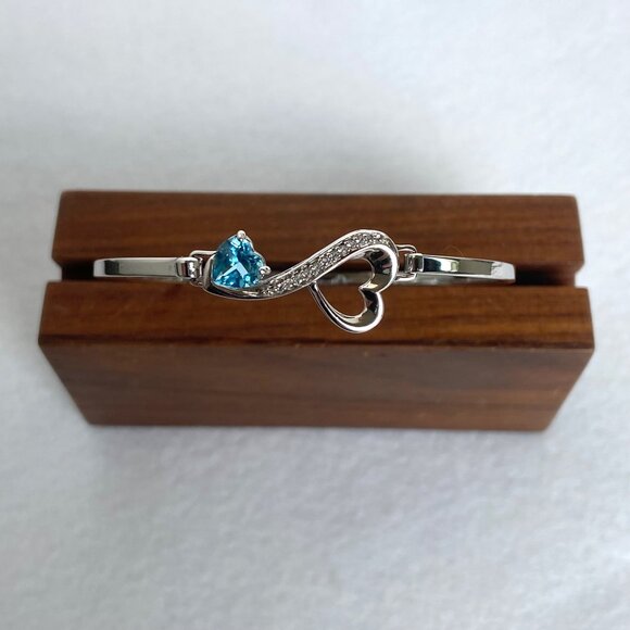 Sterling Silver 925 Prong Set Blue Topaz Heart Oval Hinged Bangle Bracelet 7" - Picture 3 of 16